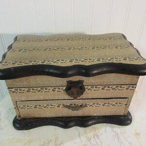 Jewelry Box lightweight wood lift top